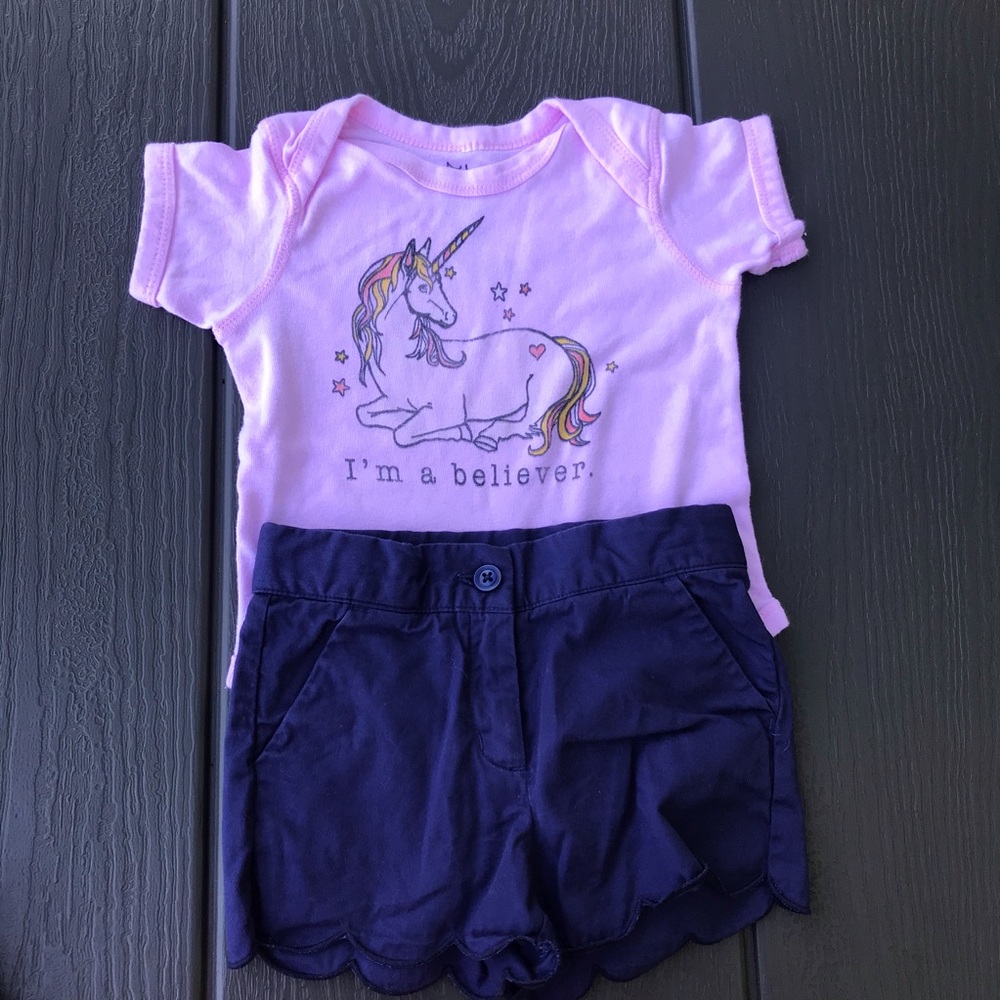 Bundle of girls outfits-18-24 months